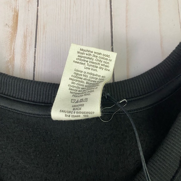 Lot of 2 Cropped Size L 12-14 Black Long Sleeve Tops Sweatshirt & Ribbed Shirt - Picture 9 of 10